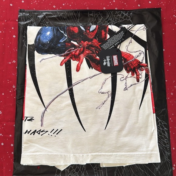 Civil Regime-SPIDERMAN WEBS 199X OVERSIZED TEE IN BUTTER - Picture 6 of 7